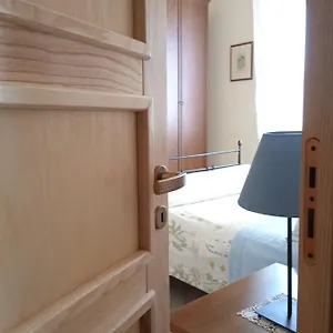 https://la-casetta-in-piazza.hotelinveneto.com